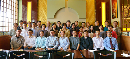 汪俊博士（1排左4），梁贵柏博士（1排左1），孙勇奎院士（1排左2），李才博士（1排中），王建锋博士（1排右1），刘建博士（1排右4），杨立虎博士（2排左1），蔡天权博士（2排左2），刘雯颖博士（2排右3）等专家合影留念