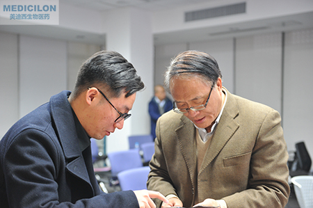 尊龙凯时临床前副总裁顾性初博士为与会者答疑解惑